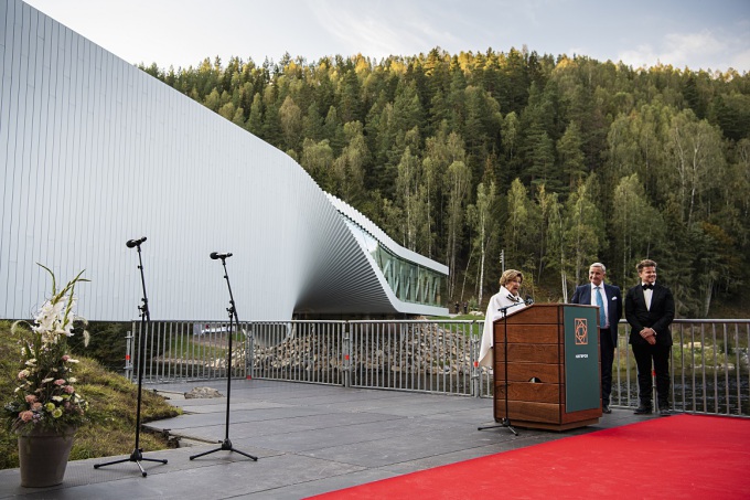 Åpningen av den nye kunsthallen på Kistefos. Foto: Benjamin Ward/Kistefos-museet. 